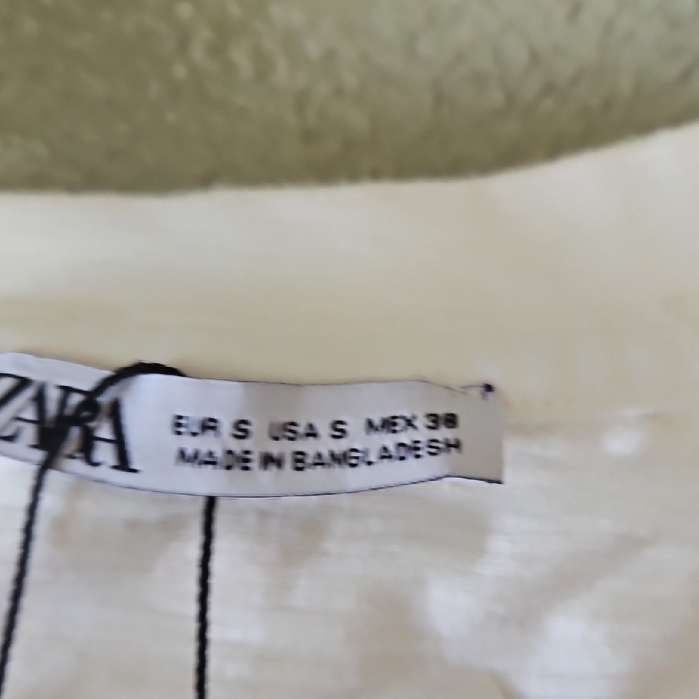 Zara White and Black Short Sleeve Tee - Small - Picture 3 of 5